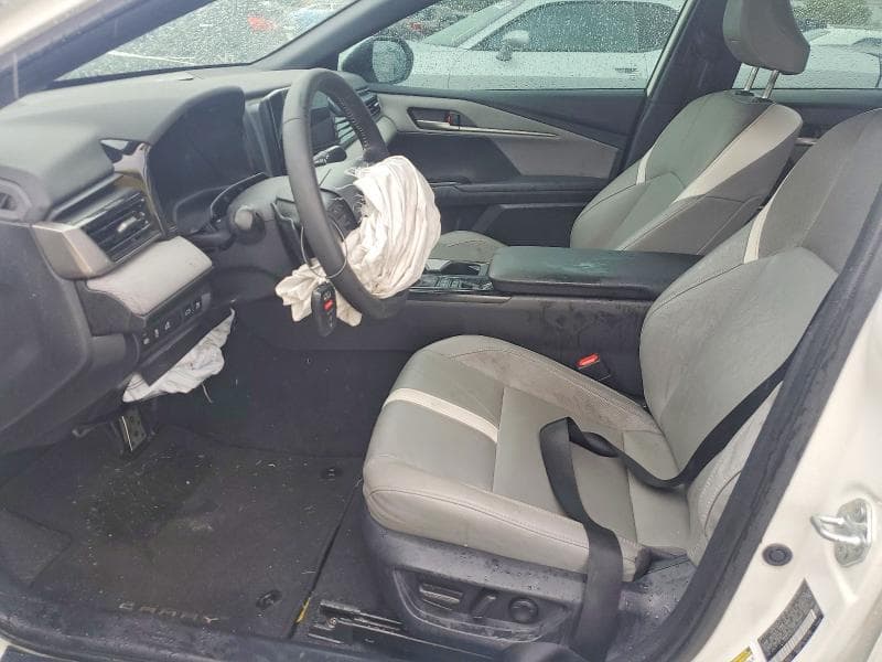 2025 TOYOTA CAMRY SE 7