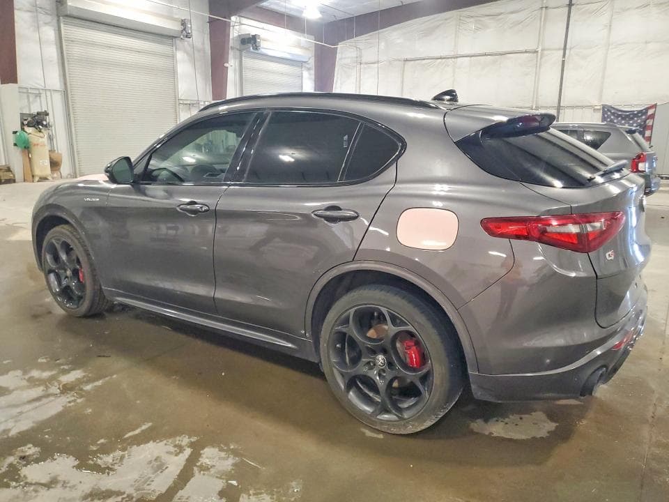 2022 ALFA ROMEO STELVIO TI 2