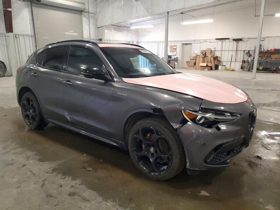 2022 ALFA ROMEO STELVIO TI 4