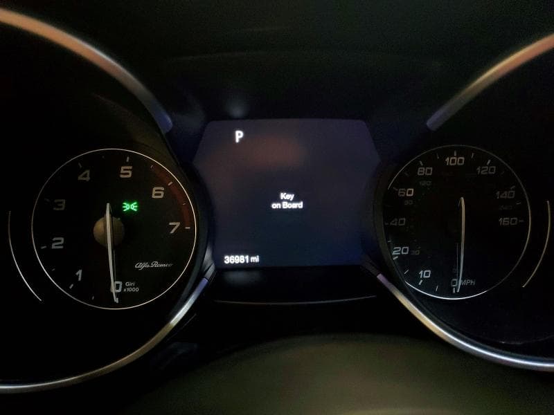 2022 ALFA ROMEO STELVIO TI 9
