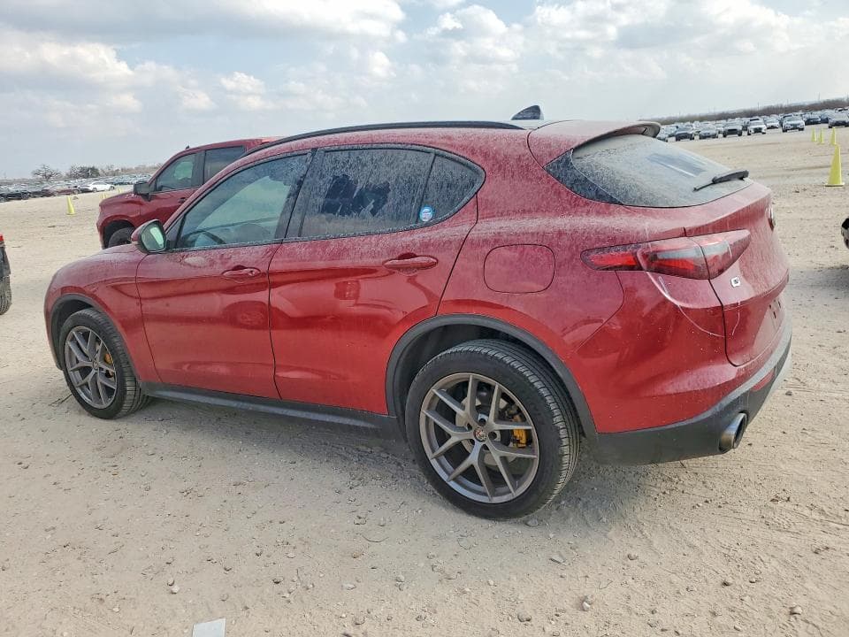 2018 ALFA ROMEO STELVIO TI SPORT 2