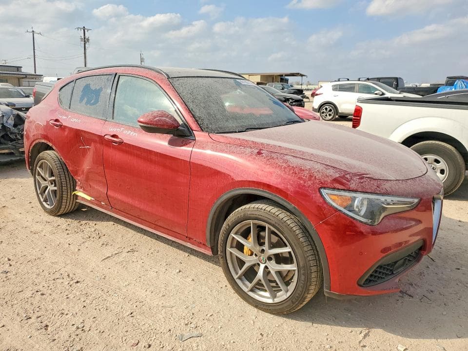 2018 ALFA ROMEO STELVIO TI SPORT 4