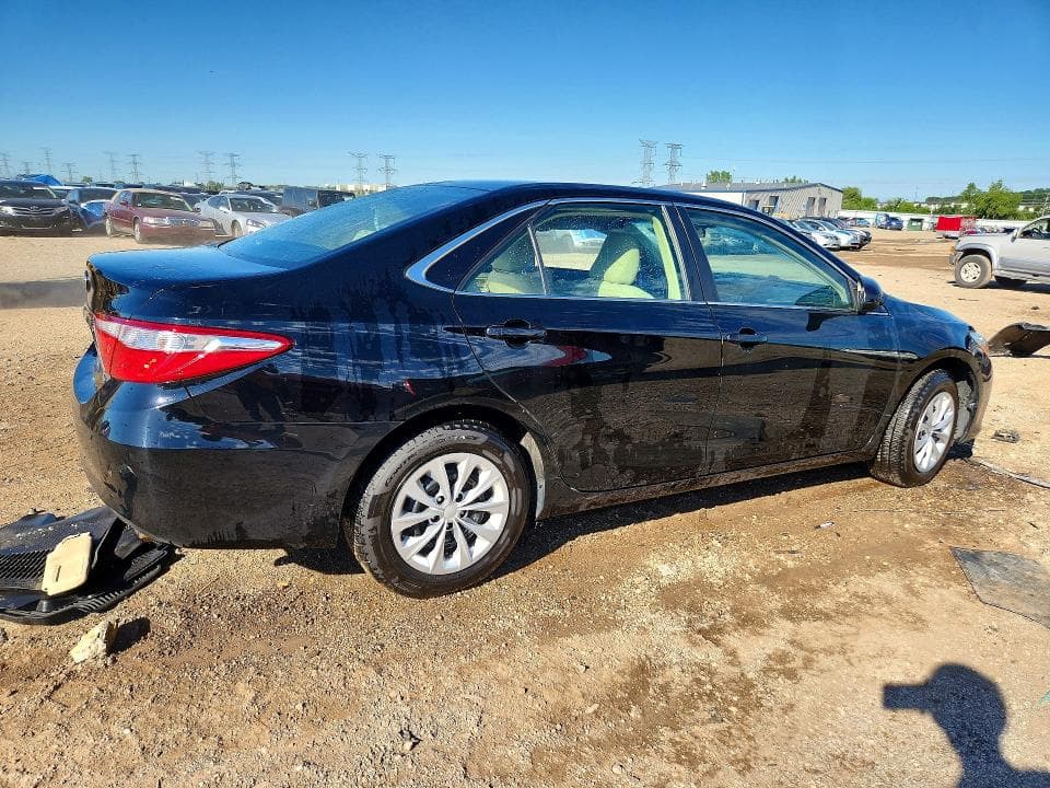 2016 TOYOTA CAMRY LE 3