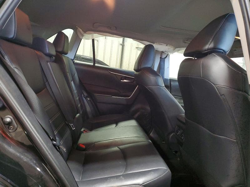 2020 TOYOTA RAV4 XLE PREMIUM 11