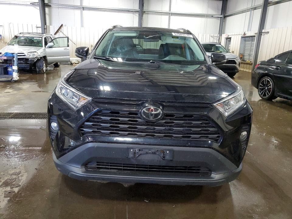 2020 TOYOTA RAV4 XLE PREMIUM 5