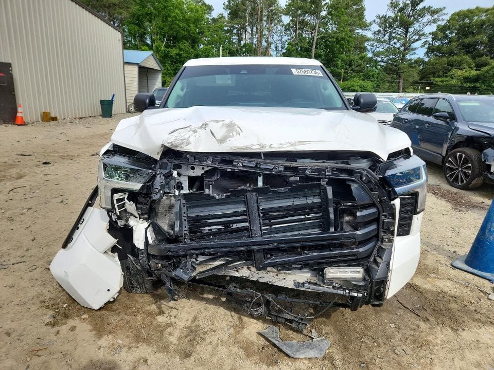 2024 TOYOTA TUNDRA SR5 5