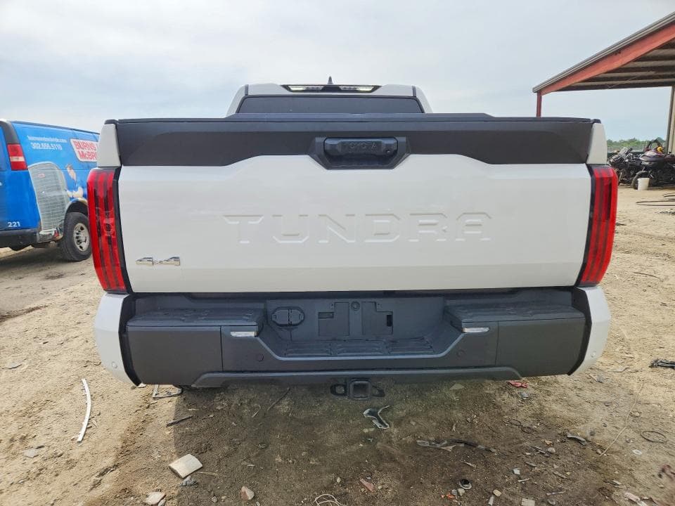 2024 TOYOTA TUNDRA SR5 6
