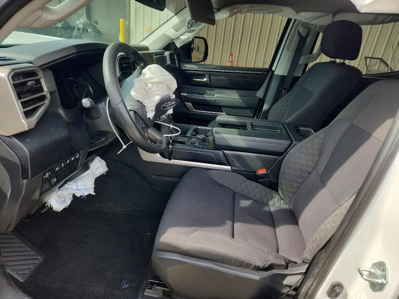 2024 TOYOTA TUNDRA SR5 7
