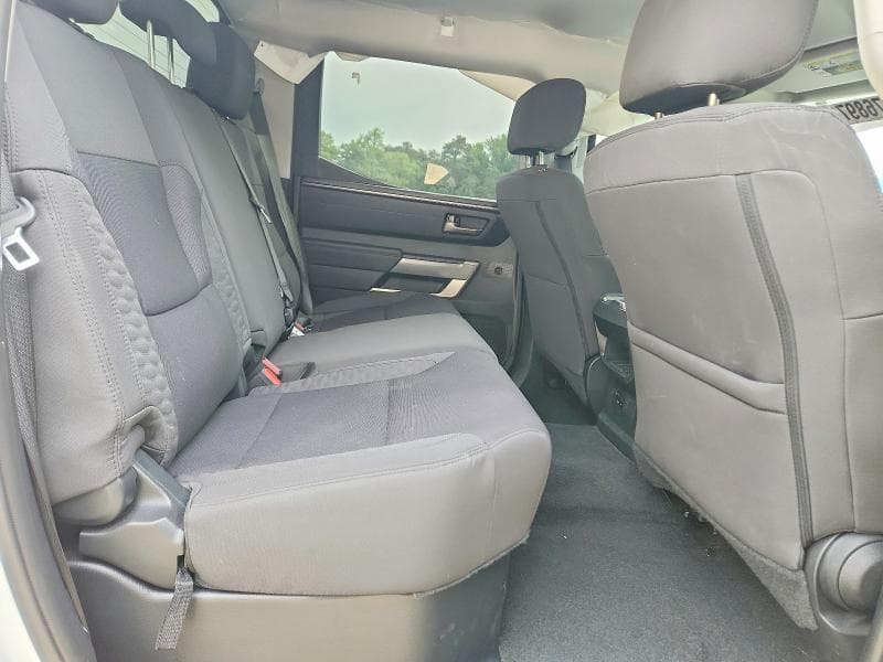 2024 TOYOTA TUNDRA SR5 10