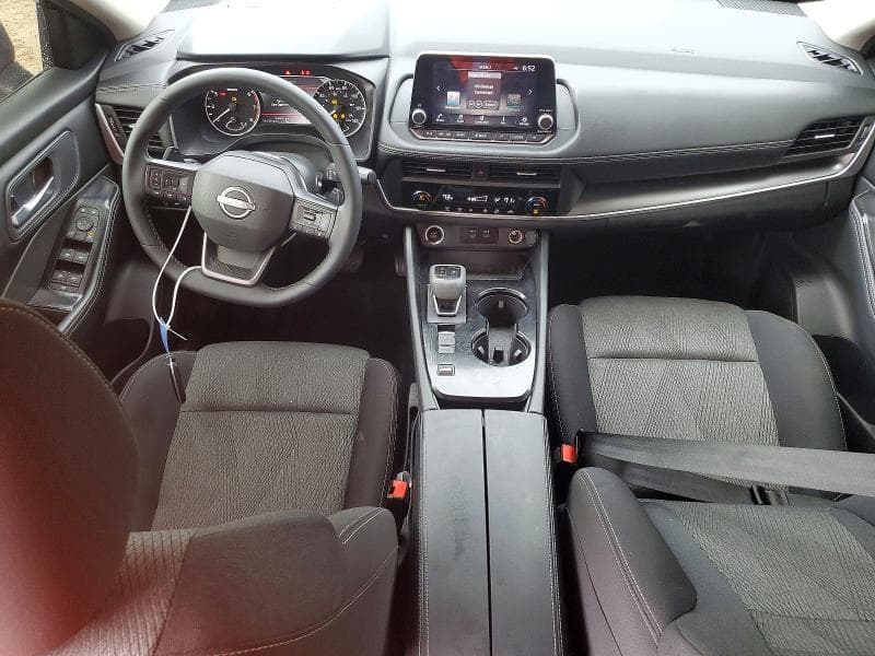 2026 NISSAN ROGUE SV 8