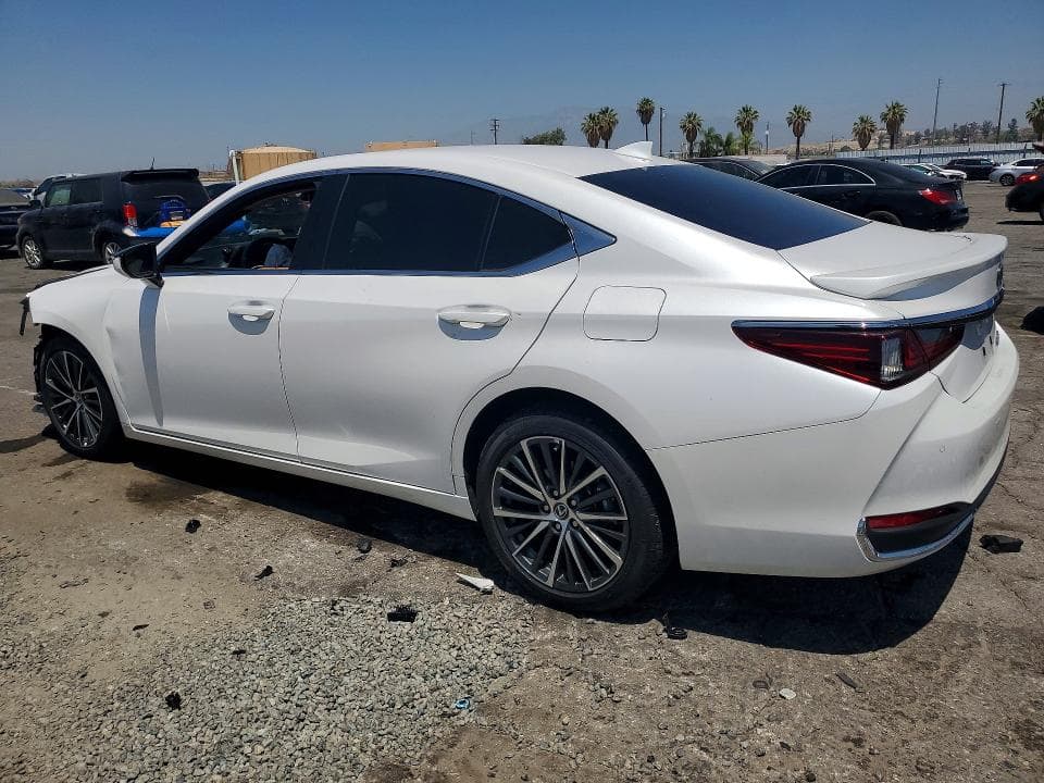 2025 LEXUS ES 300H BASE 2