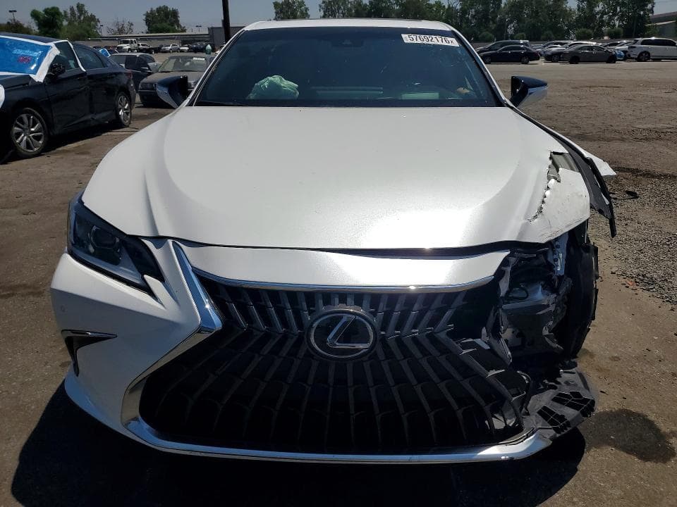 2025 LEXUS ES 300H BASE 5