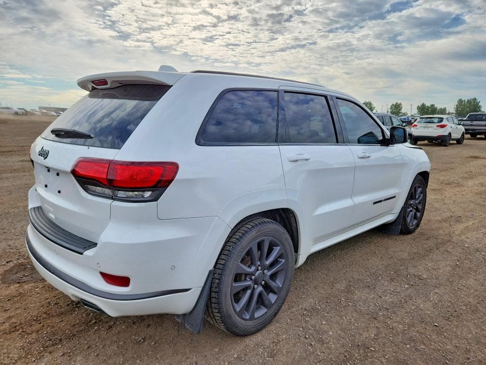 2019 JEEP GRAND CHEROKEE OVERLAND 3