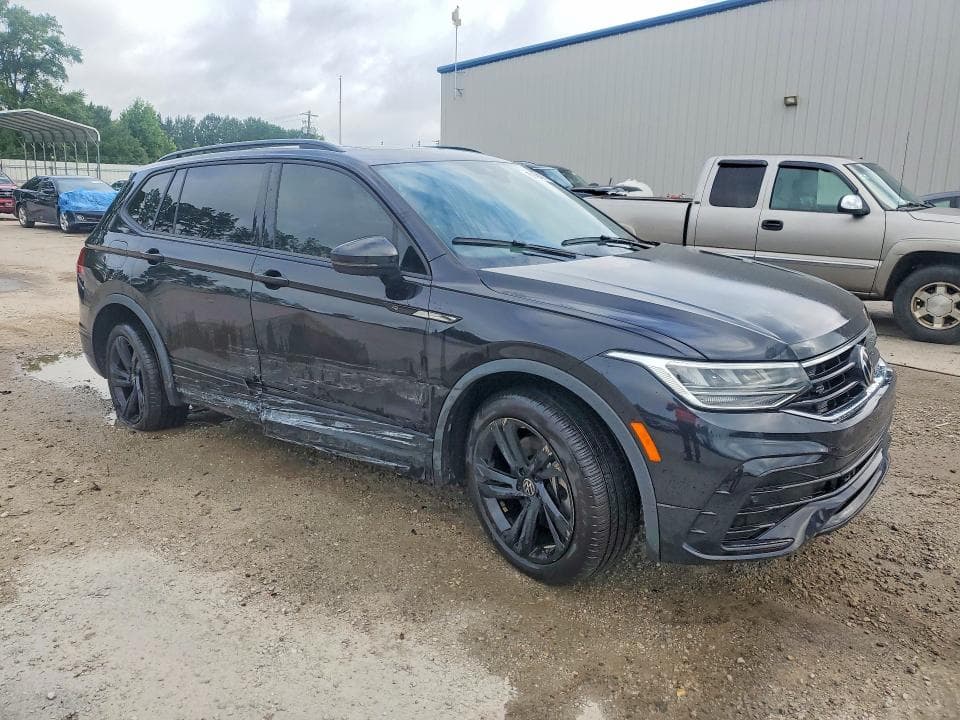 2023 VOLKSWAGEN TIGUAN SE R-LINE BLACK SE R-LINE BLACK 4