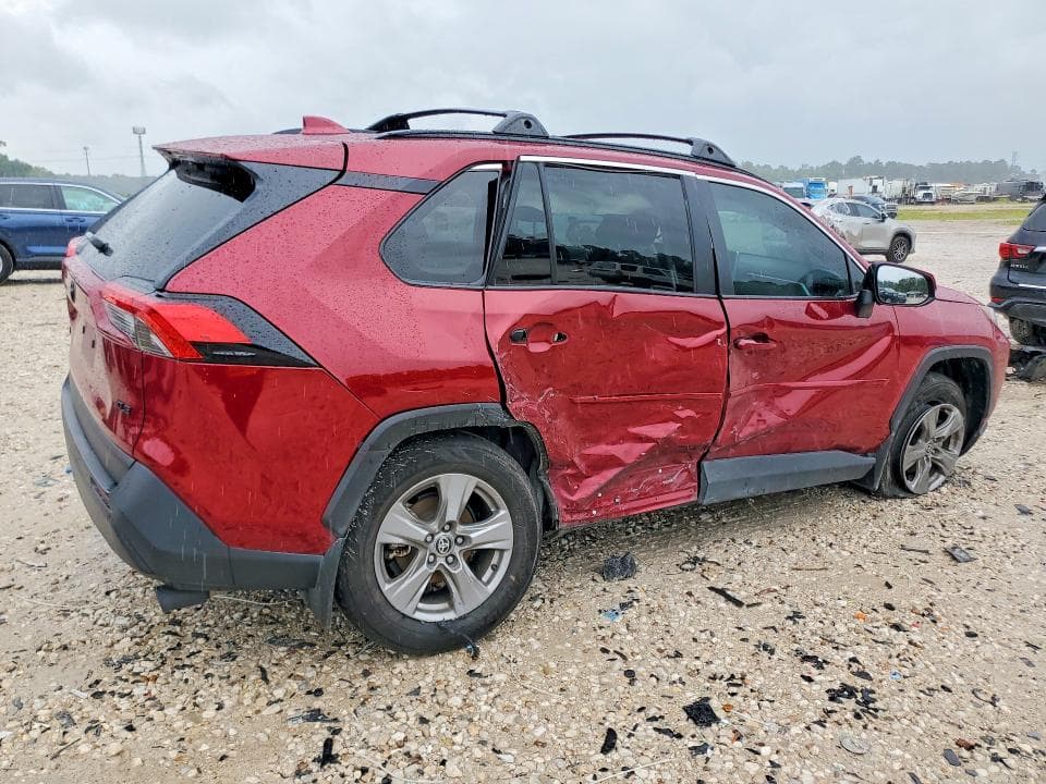 2024 TOYOTA RAV4 XLE XLE 3