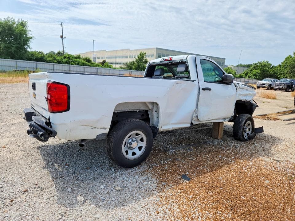 2017 CHEVROLET SILVERADO C1500 3
