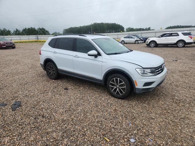 2018 VOLKSWAGEN TIGUAN SE 4