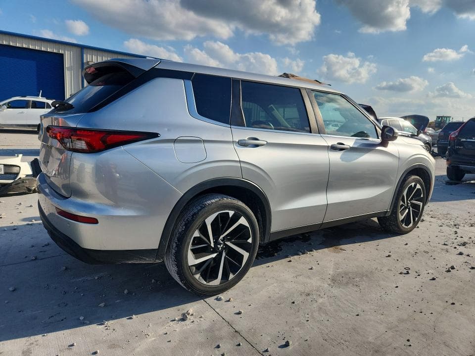 2022 MITSUBISHI OUTLANDER ES ES 3