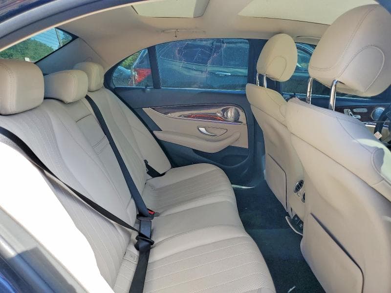2018 MERCEDES-BENZ E 300 4MATIC 10