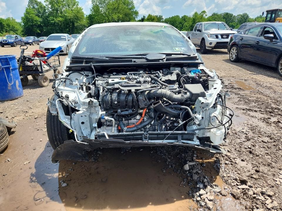 2024 TOYOTA PRIUS XLE 5