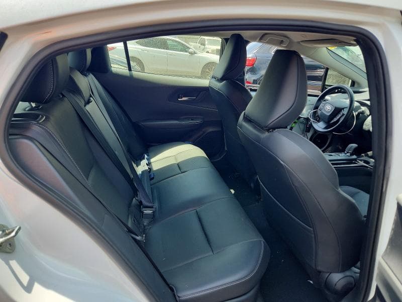 2024 TOYOTA PRIUS XLE 10