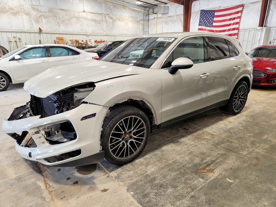 2020 PORSCHE CAYENNE - 1