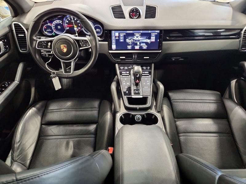 2020 PORSCHE CAYENNE 8