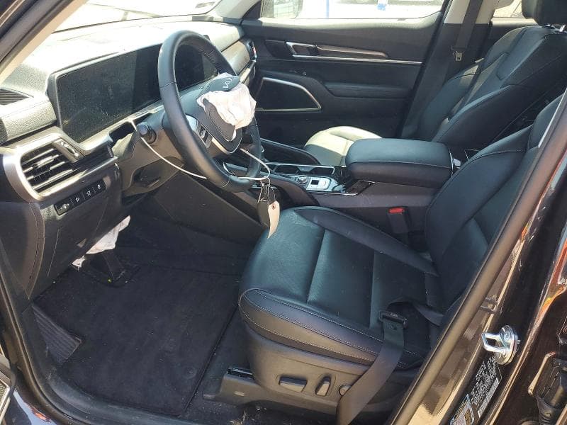 2025 KIA TELLURIDE S 7