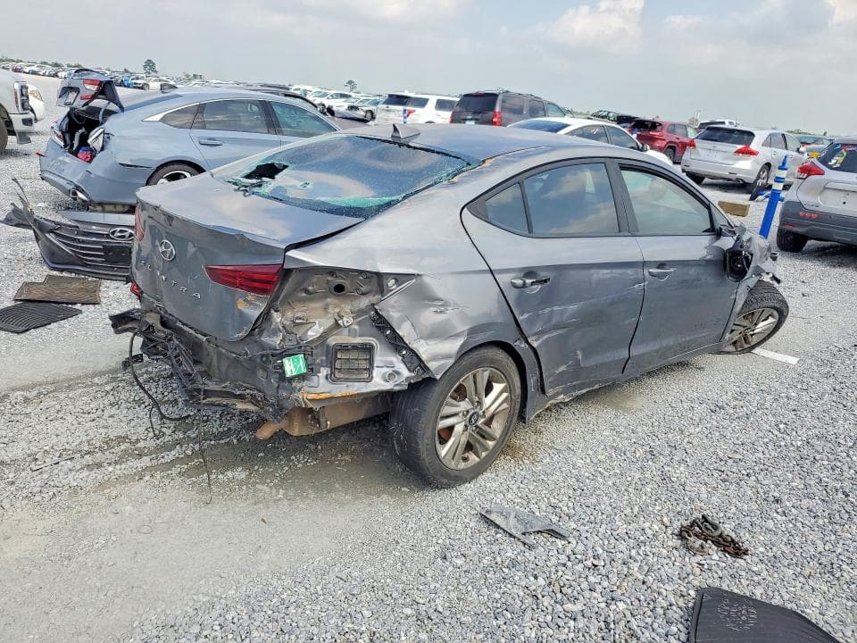 2019 HYUNDAI ELANTRA SEL 3