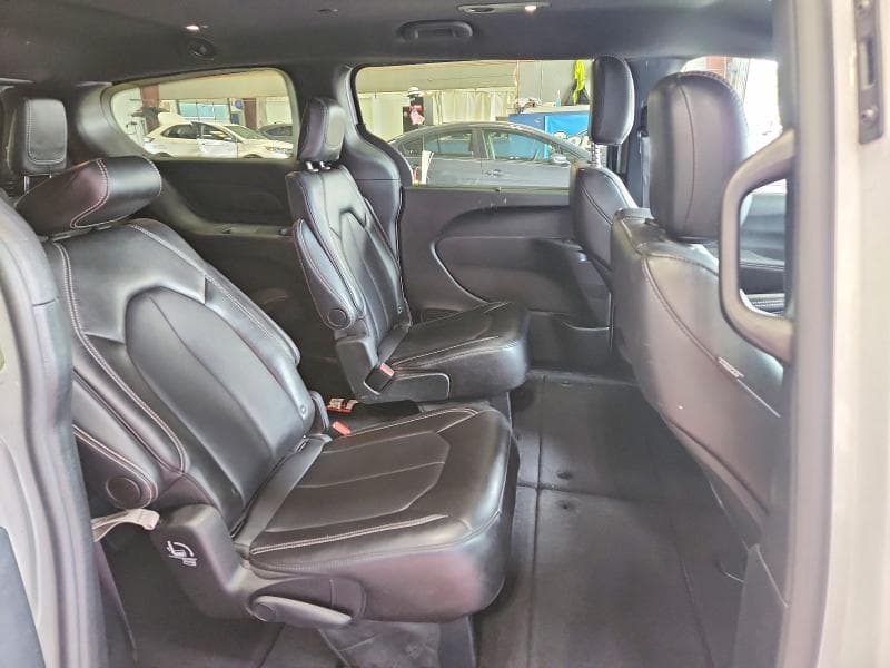 2025 CHRYSLER PACIFICA SELECT 12