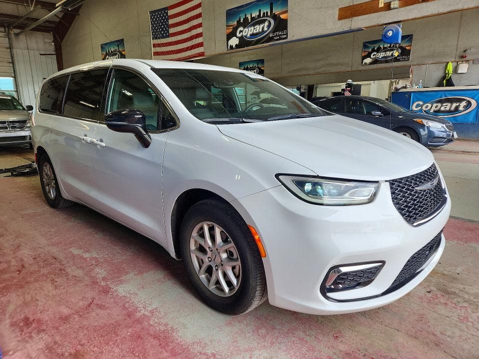 2025 CHRYSLER PACIFICA SELECT 5
