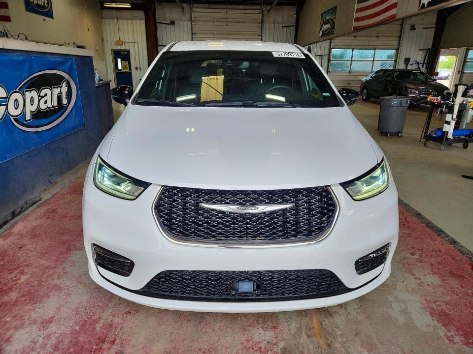 2025 CHRYSLER PACIFICA SELECT 6