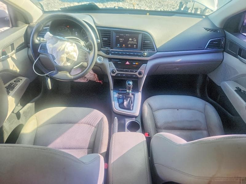 2017 HYUNDAI ELANTRA SE 8