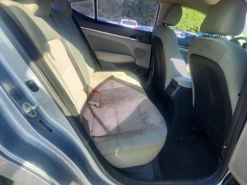 2017 HYUNDAI ELANTRA SE 10