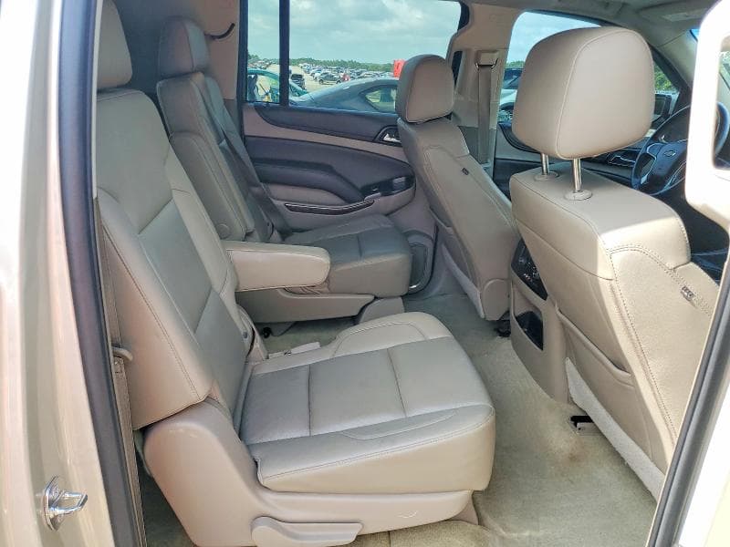 2016 CHEVROLET SUBURBAN C1500 LT 11