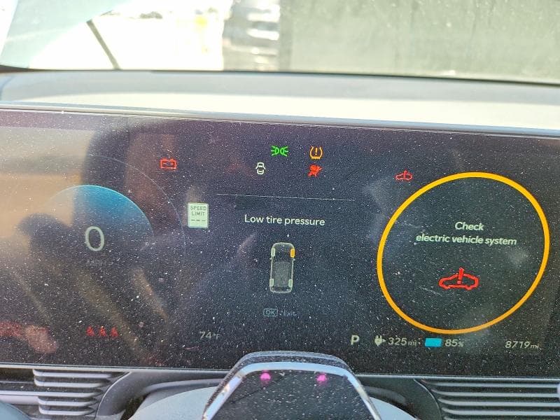 2025 HYUNDAI IONIQ 5 SE 9