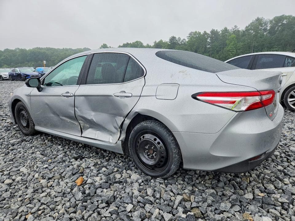 2018 TOYOTA CAMRY LE 2