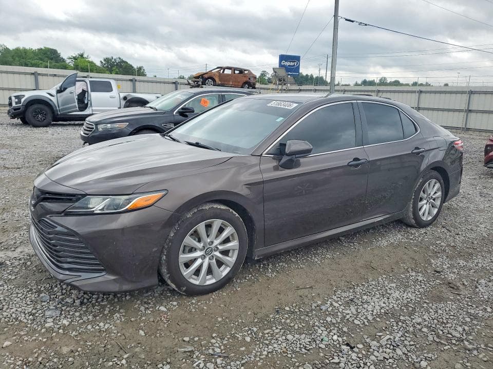 2018 TOYOTA CAMRY LE - 1