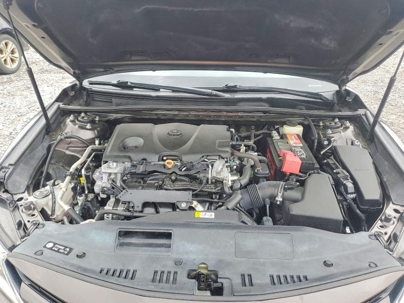 2018 TOYOTA CAMRY LE 11
