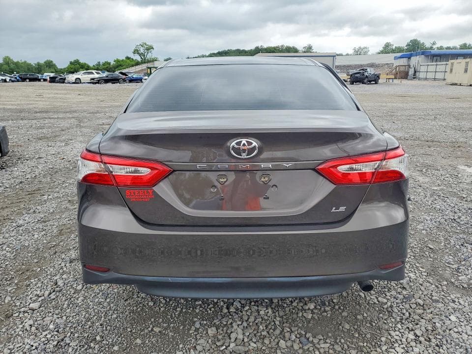 2018 TOYOTA CAMRY LE 6