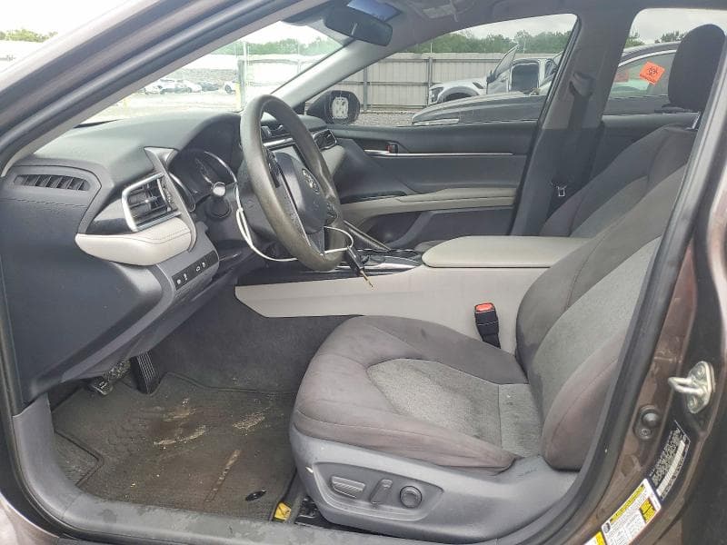 2018 TOYOTA CAMRY LE 7