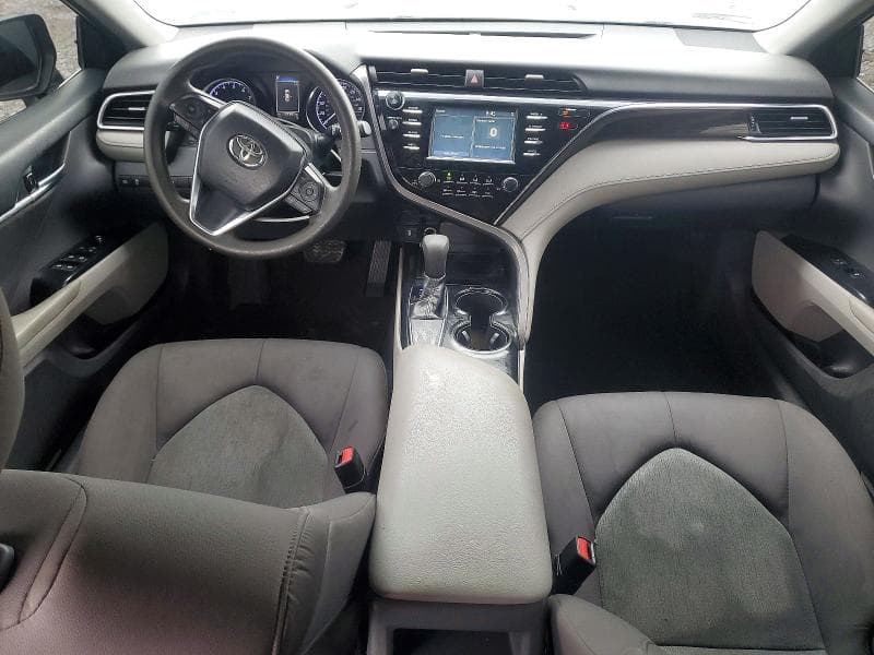 2018 TOYOTA CAMRY LE 8