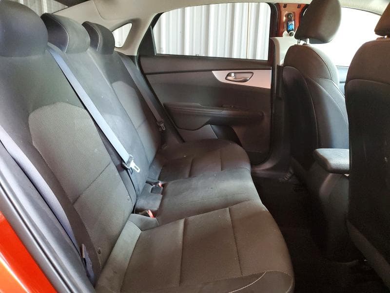 2024 KIA FORTE LXS 10