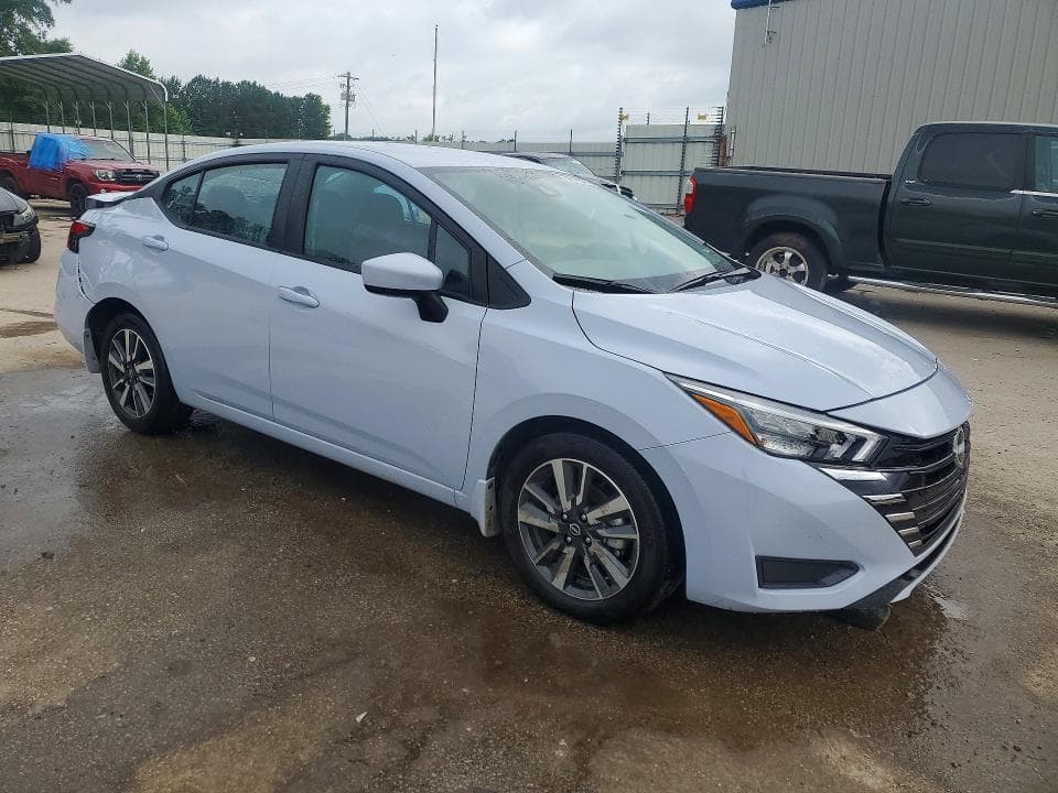 2025 NISSAN VERSA SV 4