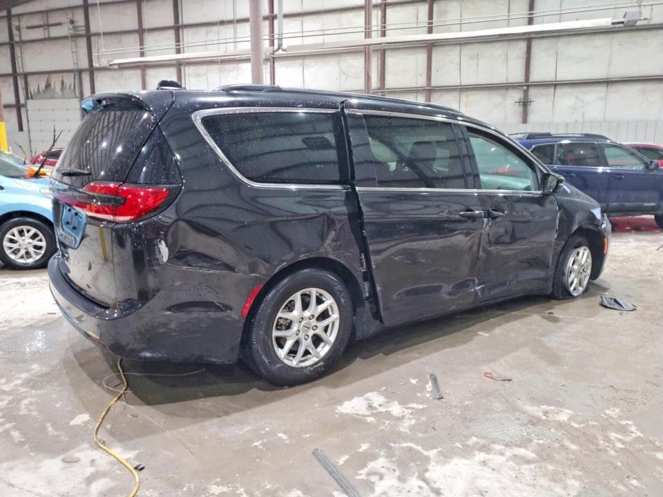 2022 CHRYSLER PACIFICA TOURING L 3