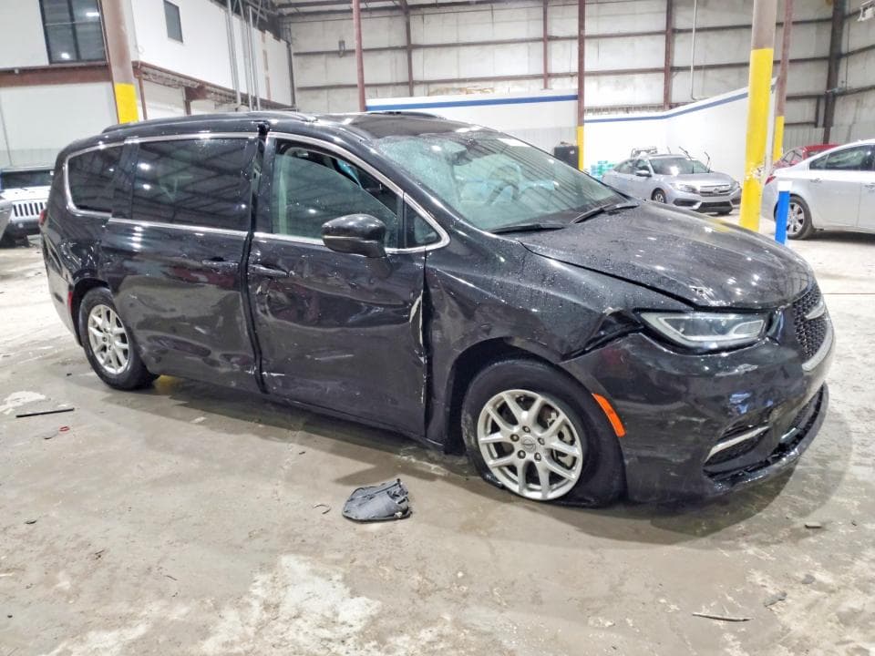 2022 CHRYSLER PACIFICA TOURING L 4