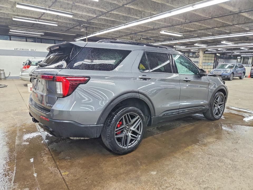 2025 FORD EXPLORER ST-LINE 3