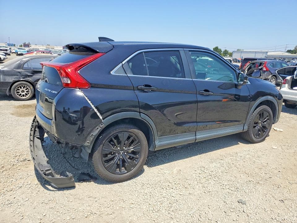 2018 MITSUBISHI ECLIPSE CROSS LE 3