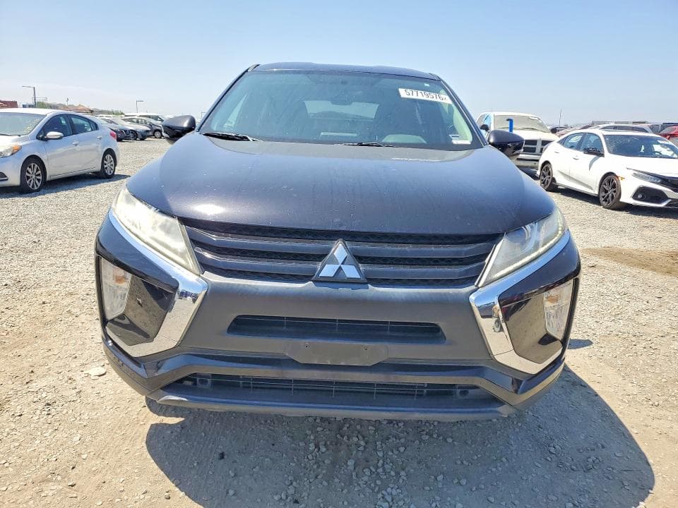 2018 MITSUBISHI ECLIPSE CROSS LE 5