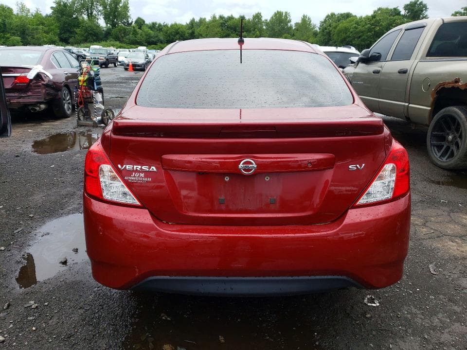 2018 NISSAN VERSA SV 6